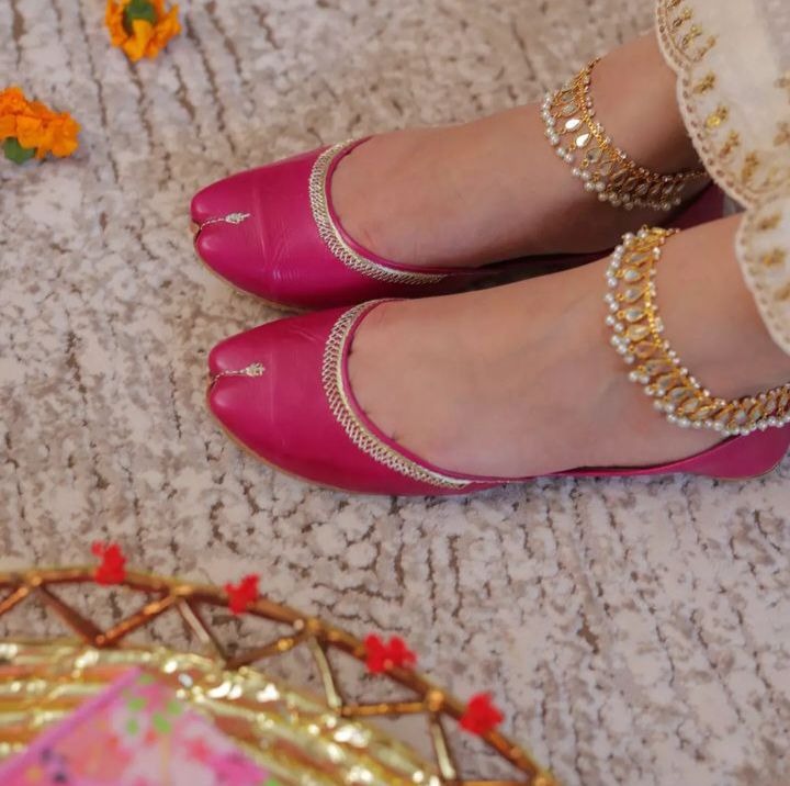 New Elegant Female Kundan Gold Anklet