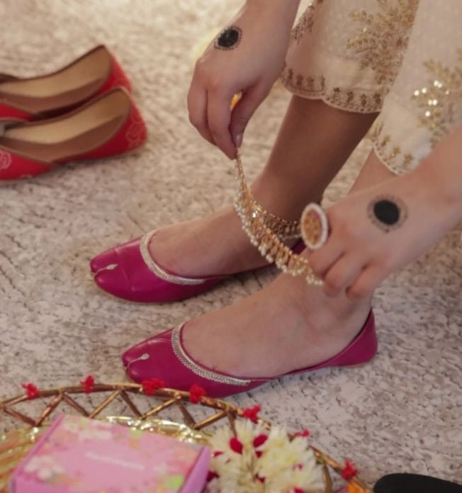 New Elegant Female Kundan Gold Anklet