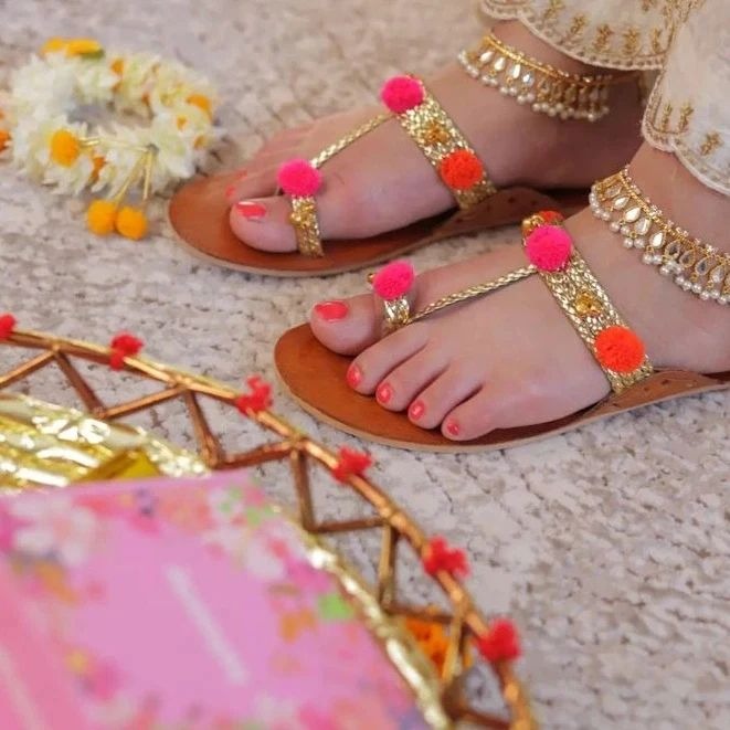 New Elegant Female Kundan Gold Anklet