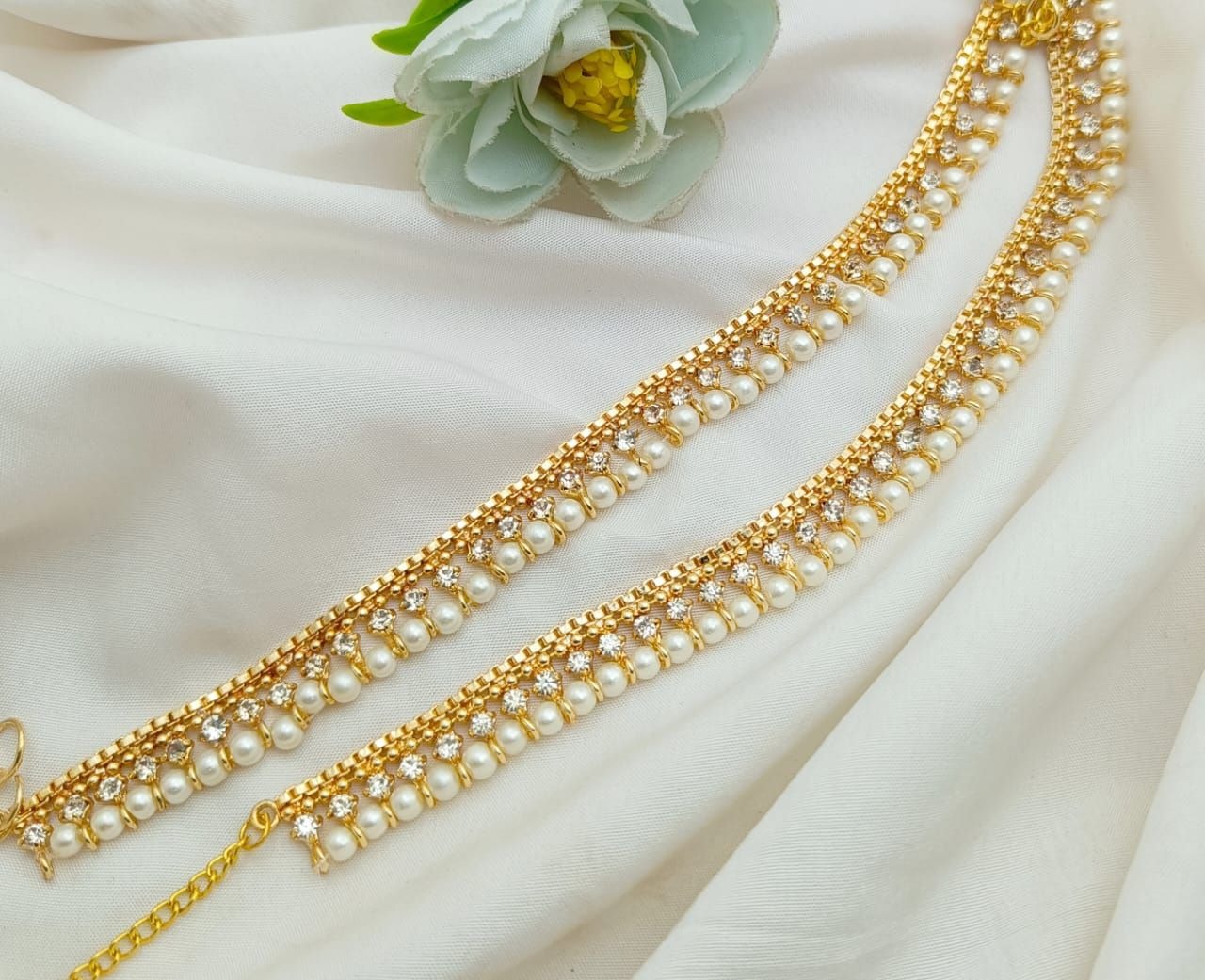 Pazeb (payal) Fancy manjos crystals payal