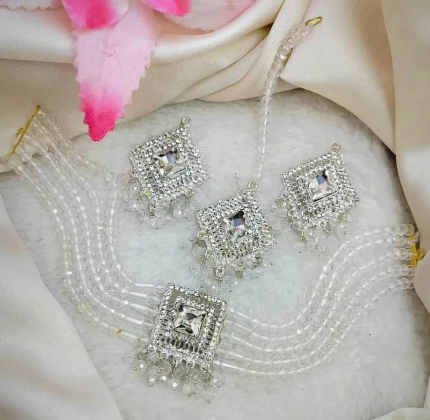 Pearl Choker Patti Set with Earrings and tika